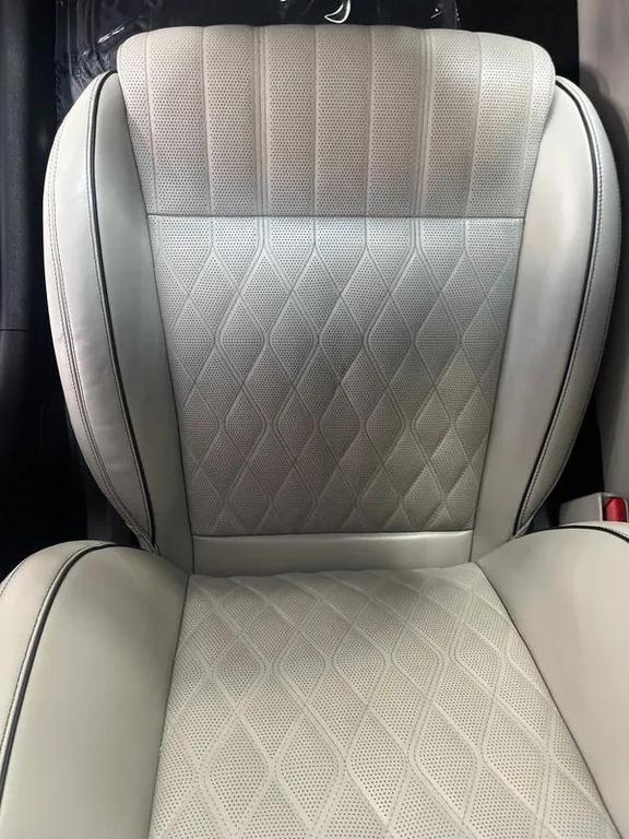 used 2021 Genesis G70 car, priced at $28,999