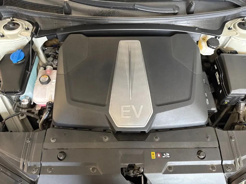 used 2024 Kia EV6 car, priced at $31,999