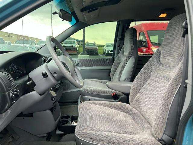 used 1999 Dodge Grand Caravan car, priced at $9,999