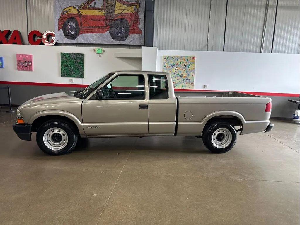 used 2002 Chevrolet S-10 car, priced at $9,499