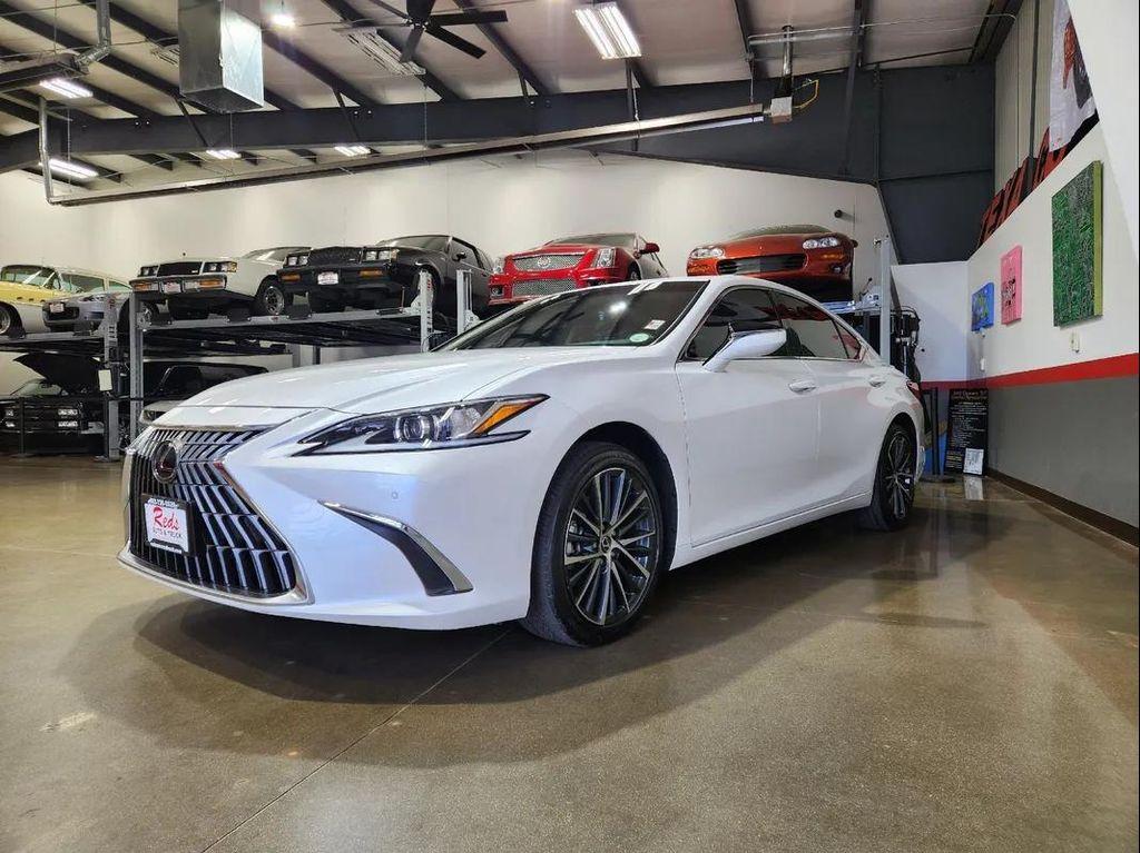 used 2023 Lexus ES 300h car, priced at $39,999