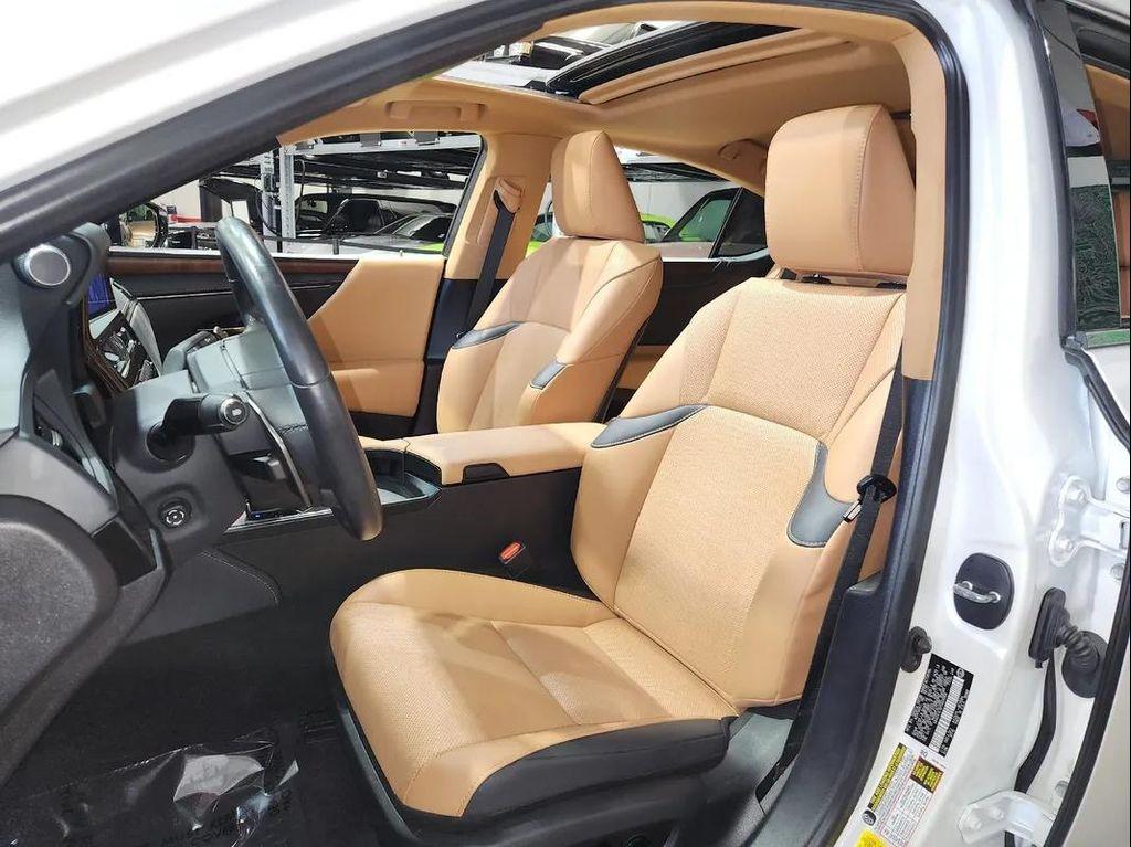 used 2023 Lexus ES 300h car, priced at $39,999