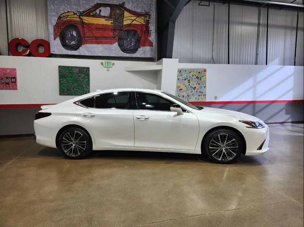used 2023 Lexus ES 300h car, priced at $39,999