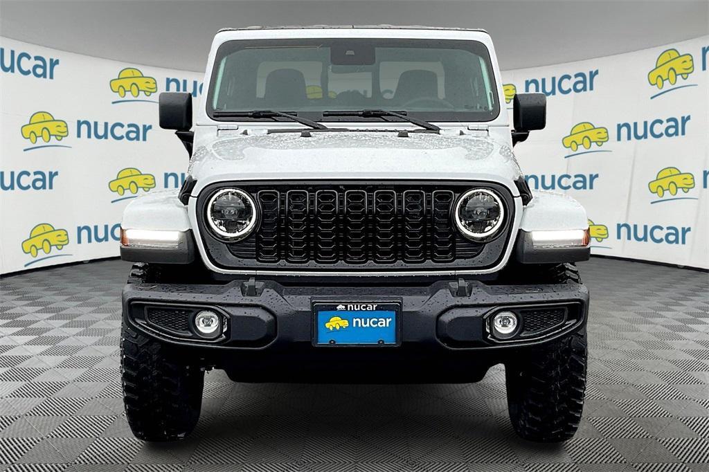 new 2025 Jeep Gladiator car, priced at $44,671