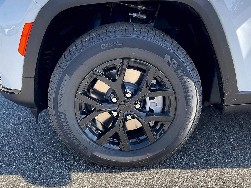 new 2025 Jeep Grand Cherokee L car, priced at $39,032