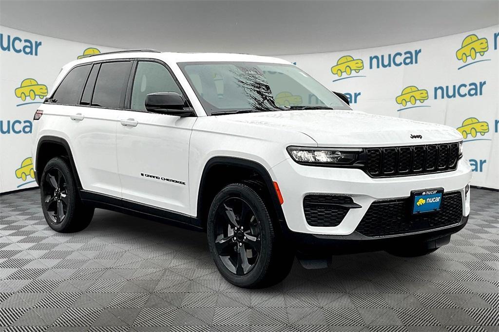 new 2025 Jeep Grand Cherokee car, priced at $40,734