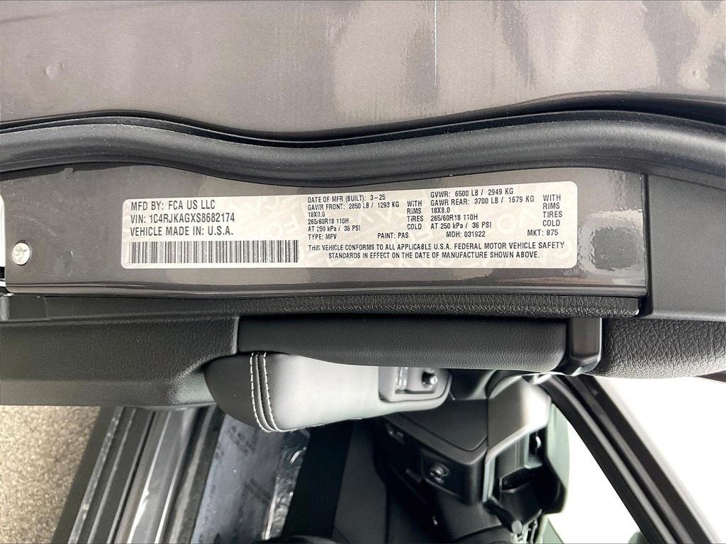 new 2025 Jeep Grand Cherokee L car, priced at $36,294