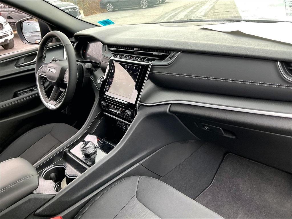 new 2025 Jeep Grand Cherokee L car, priced at $36,294