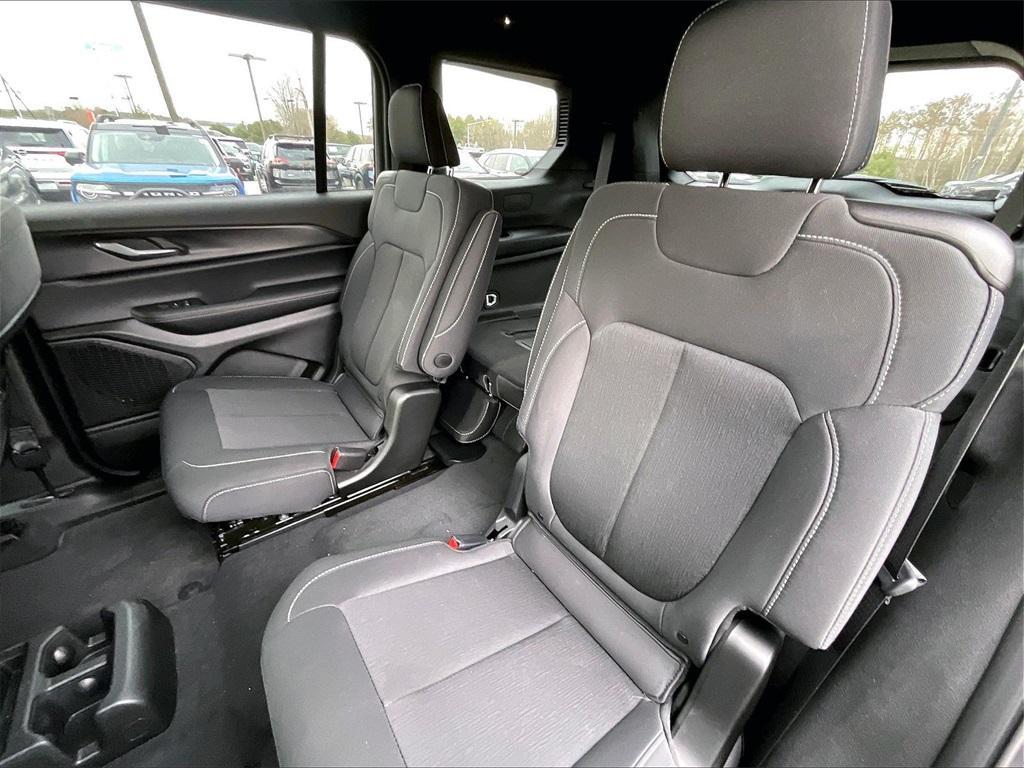 new 2025 Jeep Grand Cherokee L car, priced at $36,294