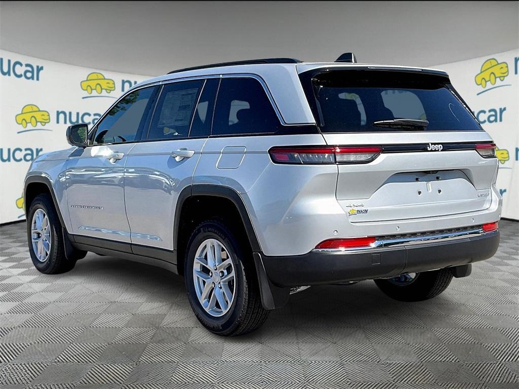 new 2025 Jeep Grand Cherokee car, priced at $38,095