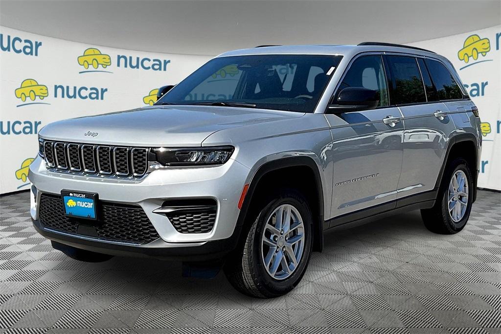 new 2025 Jeep Grand Cherokee car, priced at $39,095