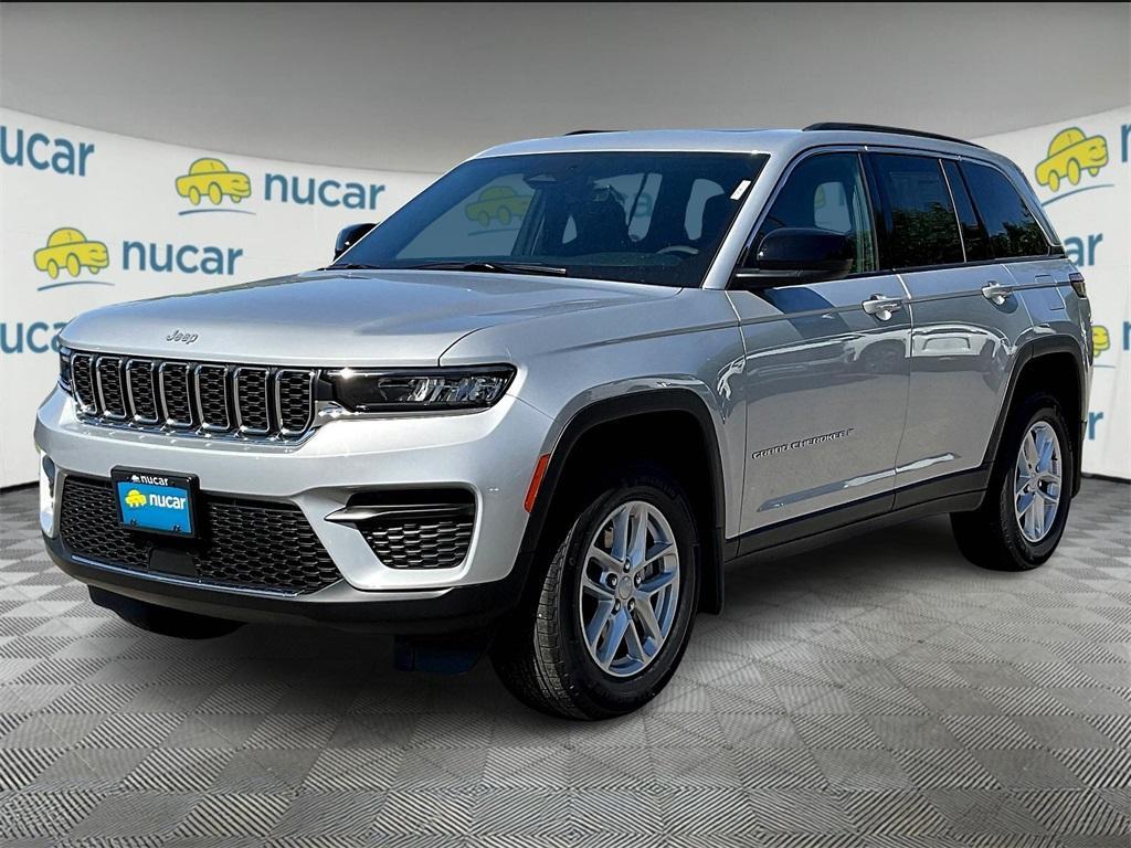 new 2025 Jeep Grand Cherokee car, priced at $38,095