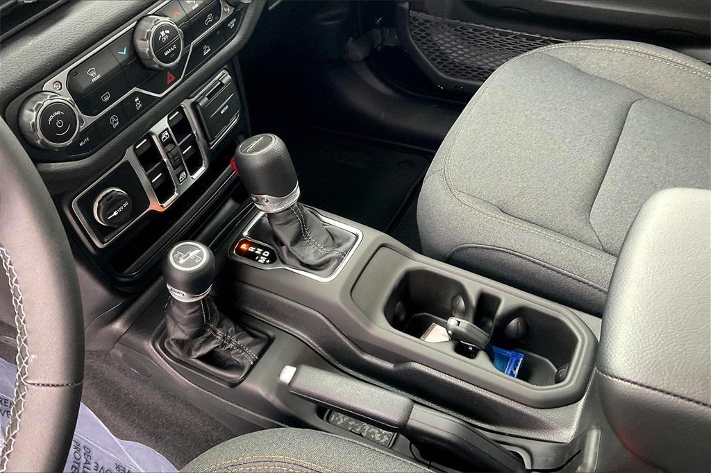 new 2025 Jeep Gladiator car, priced at $41,508