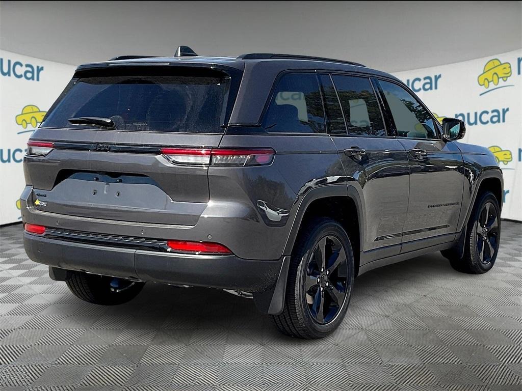 new 2025 Jeep Grand Cherokee car, priced at $41,877