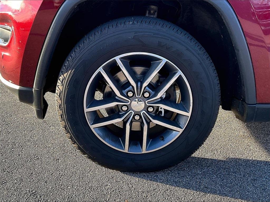 used 2018 Jeep Grand Cherokee car, priced at $14,677