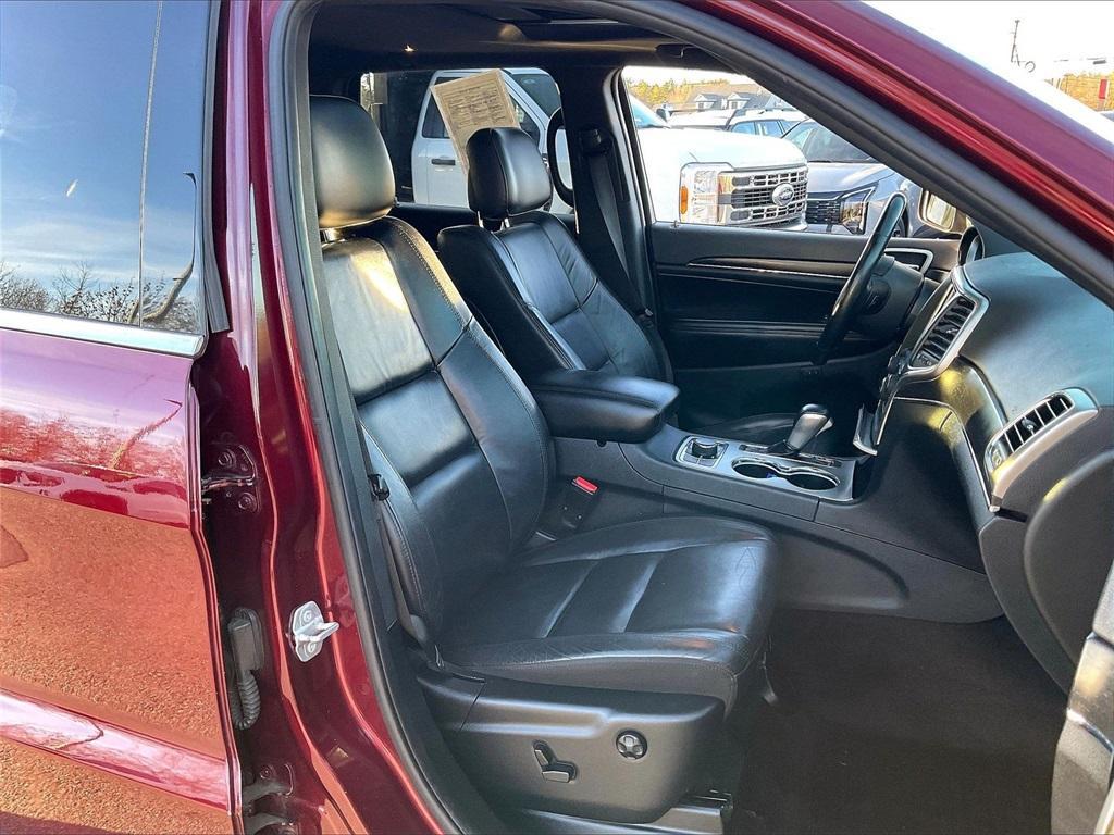 used 2018 Jeep Grand Cherokee car, priced at $14,677