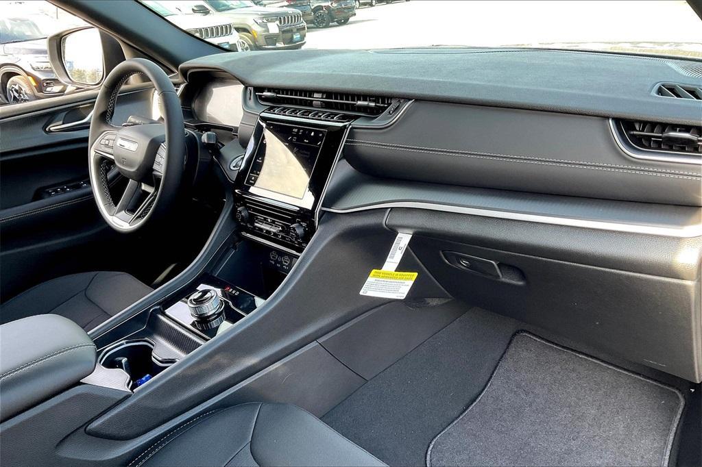 new 2025 Jeep Grand Cherokee car, priced at $36,243