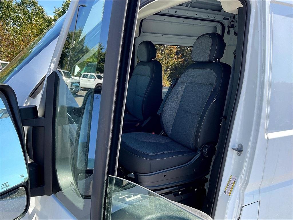 new 2025 Ram ProMaster 2500 car, priced at $59,575