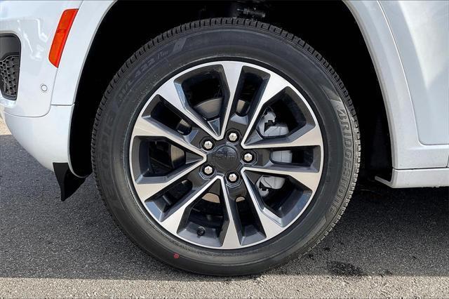 new 2025 Jeep Grand Cherokee car, priced at $62,570