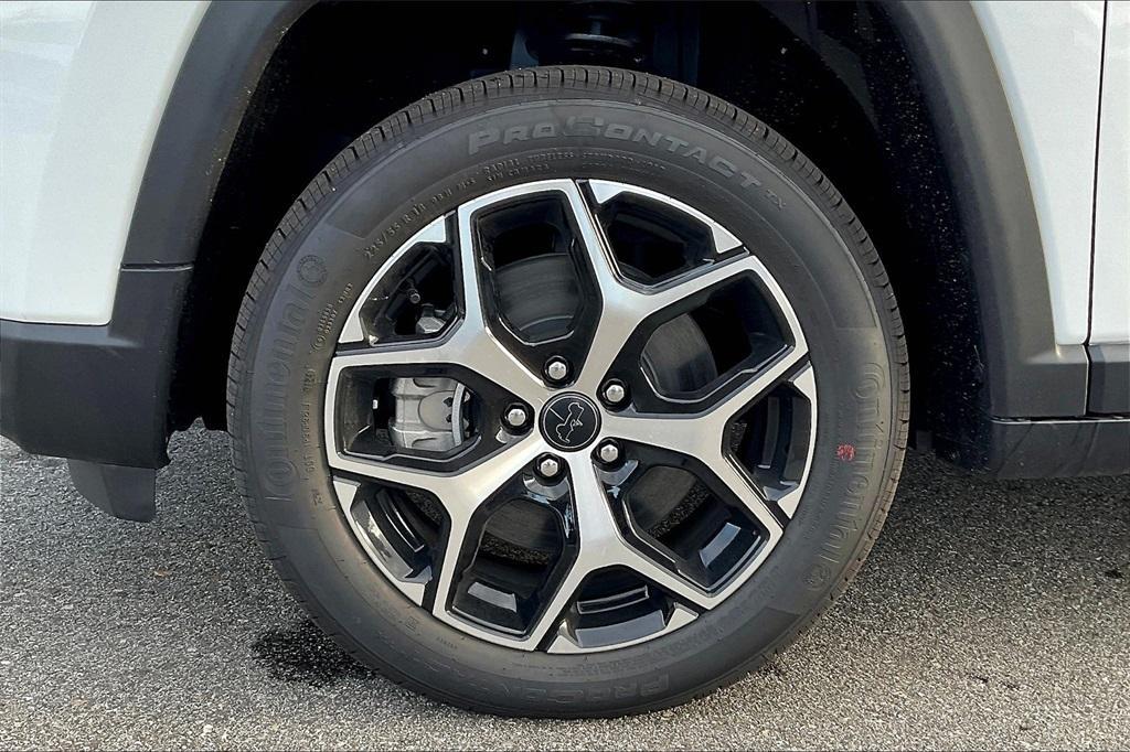 new 2025 Jeep Compass car, priced at $30,248