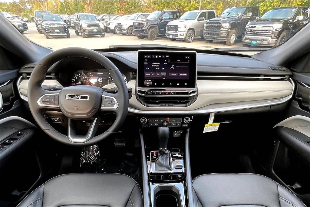 new 2025 Jeep Compass car, priced at $30,248