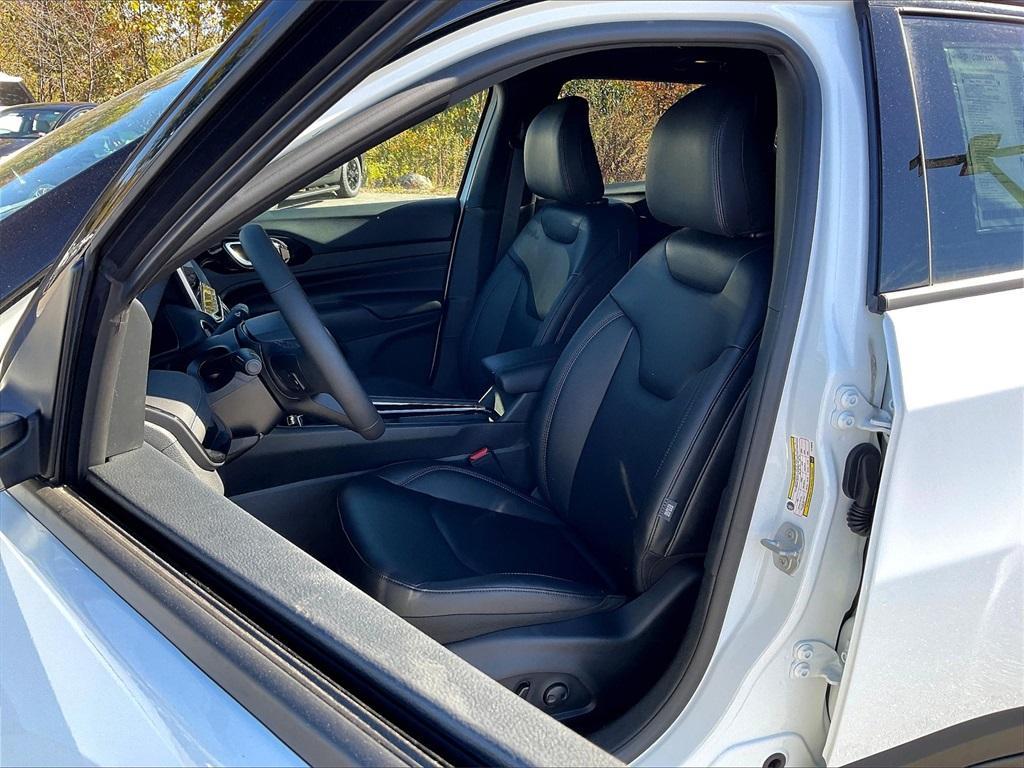 new 2026 Jeep Compass car, priced at $31,968