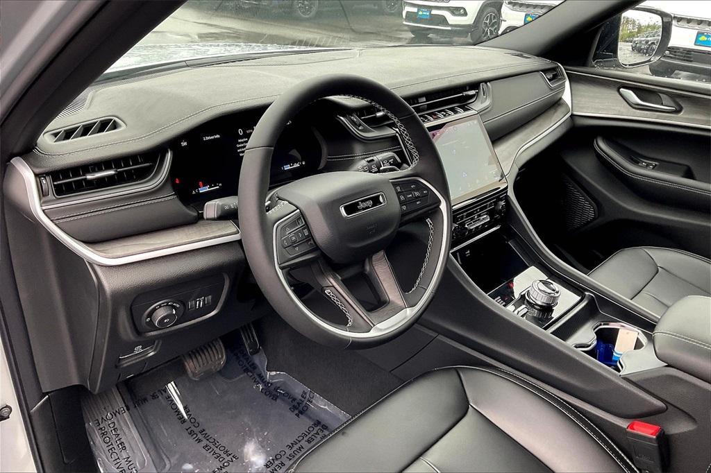 new 2025 Jeep Grand Cherokee L car, priced at $46,082