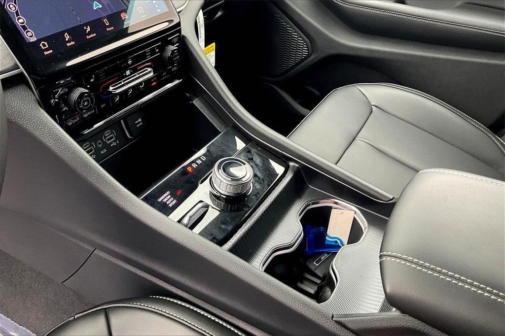 new 2025 Jeep Grand Cherokee L car, priced at $46,082