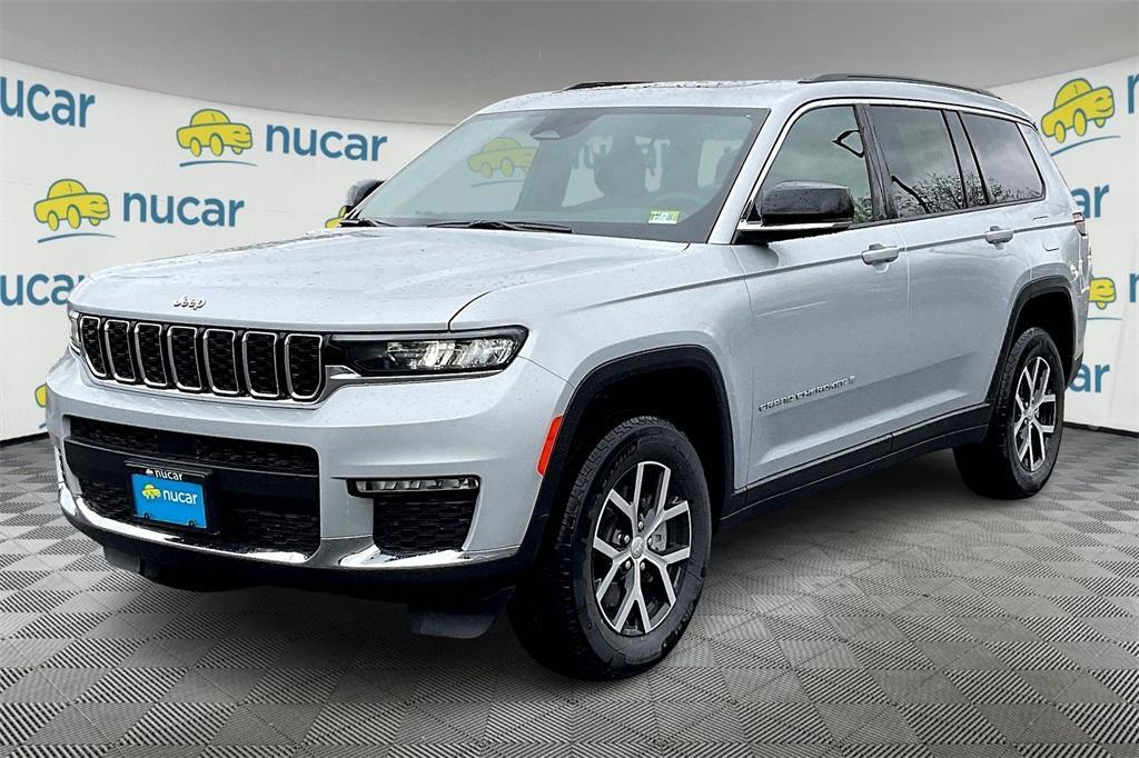 new 2025 Jeep Grand Cherokee L car, priced at $46,082