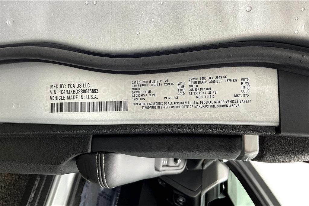 new 2025 Jeep Grand Cherokee L car, priced at $46,082