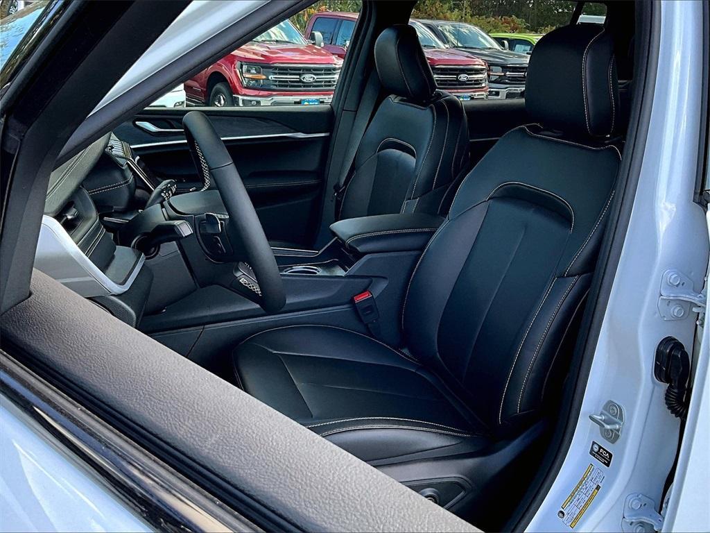 new 2025 Jeep Grand Cherokee L car, priced at $46,349