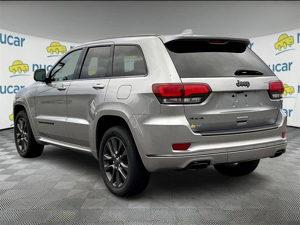 used 2018 Jeep Grand Cherokee car, priced at $17,423