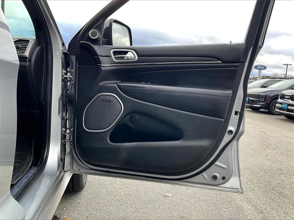 used 2018 Jeep Grand Cherokee car, priced at $17,423