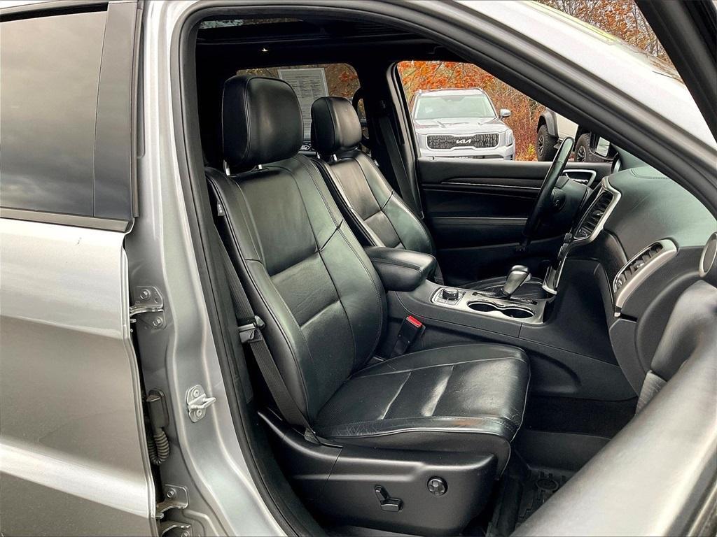 used 2018 Jeep Grand Cherokee car, priced at $17,423