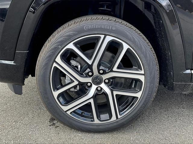 new 2025 Jeep Compass car, priced at $38,110