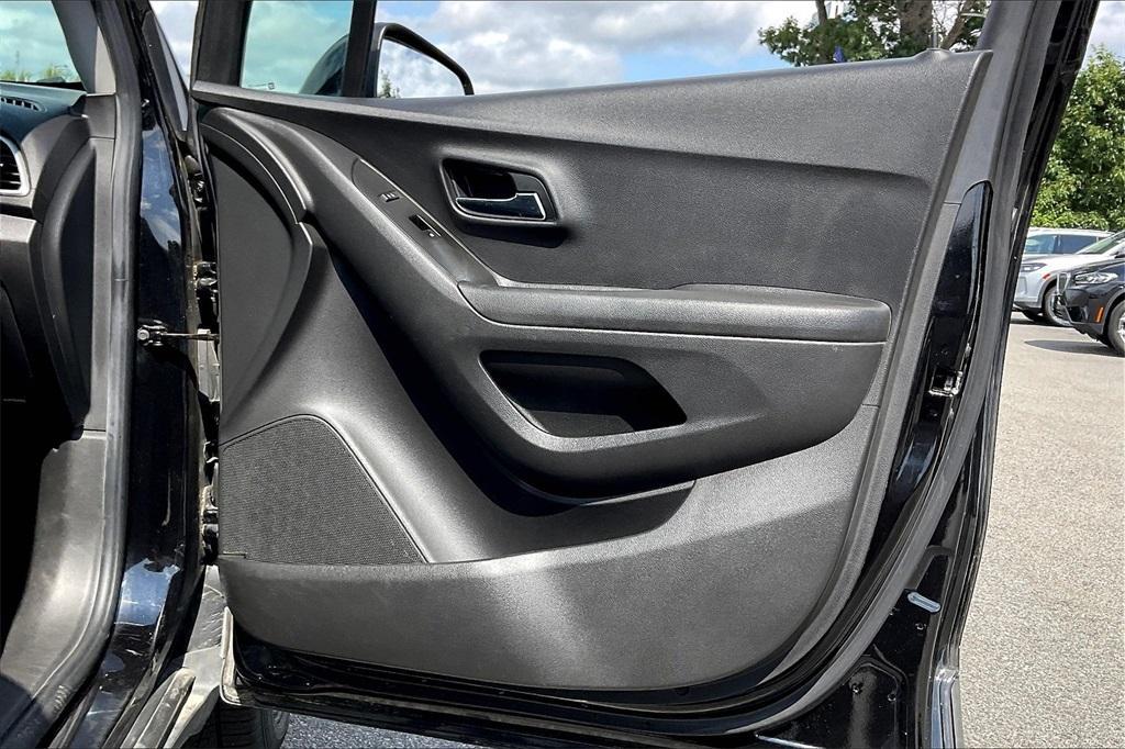 used 2021 Chevrolet Trax car, priced at $15,844