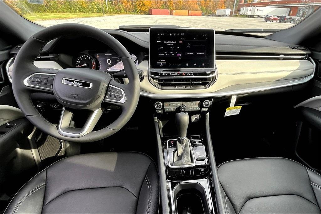 new 2025 Jeep Compass car, priced at $30,461