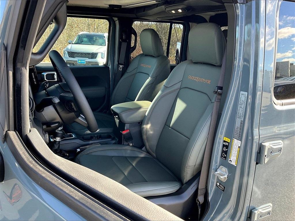 new 2026 Jeep Gladiator car, priced at $55,881