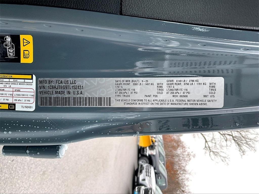 new 2026 Jeep Gladiator car, priced at $55,881