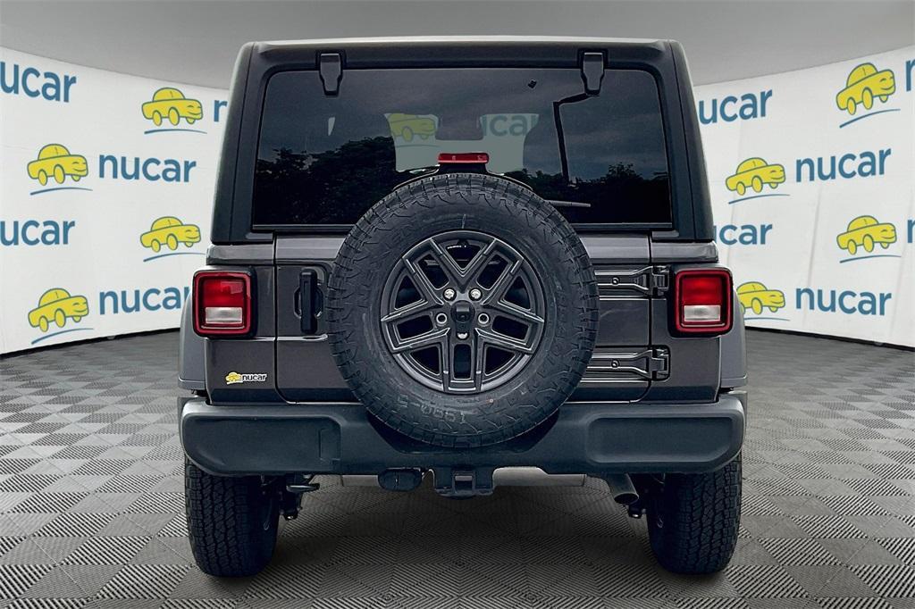 new 2025 Jeep Wrangler car, priced at $45,412