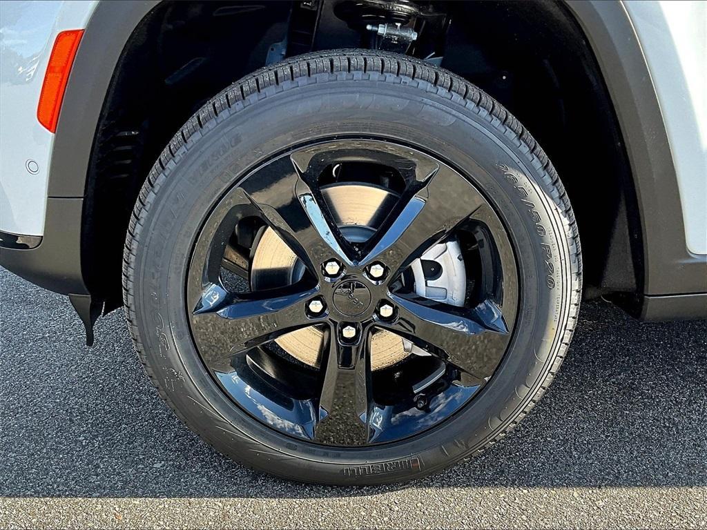 new 2025 Jeep Grand Cherokee L car, priced at $51,535