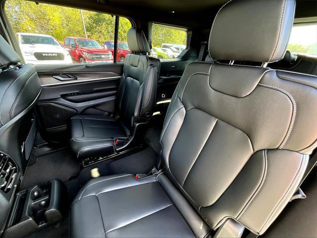 new 2025 Jeep Grand Cherokee L car, priced at $58,160