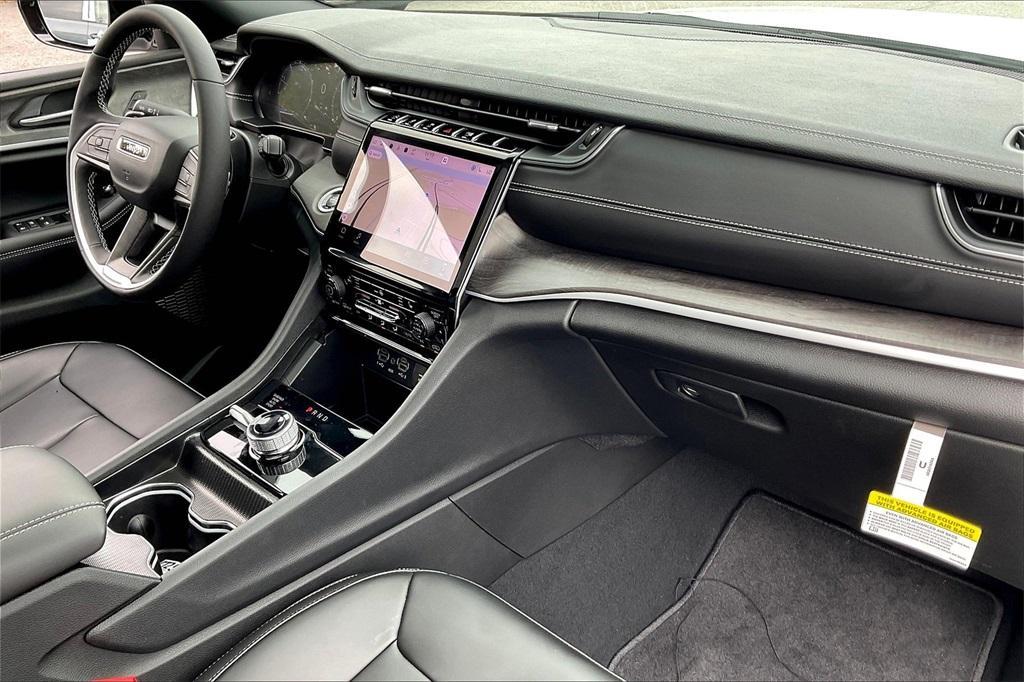 new 2025 Jeep Grand Cherokee L car, priced at $48,412