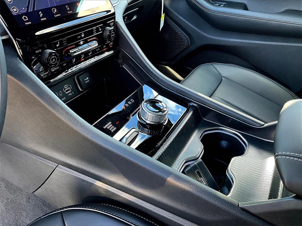 new 2025 Jeep Grand Cherokee L car, priced at $46,619