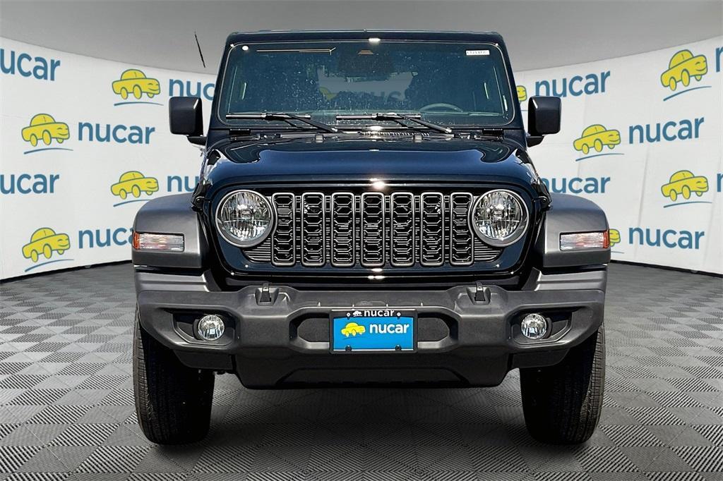 new 2025 Jeep Wrangler car, priced at $40,166