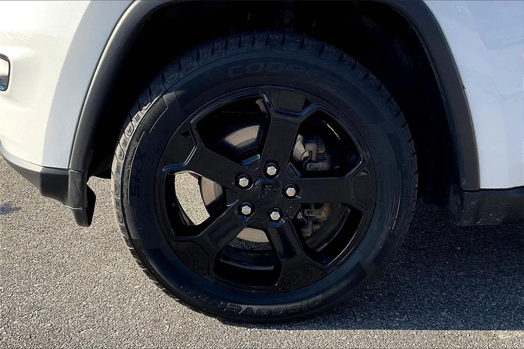 used 2018 Jeep Grand Cherokee car, priced at $17,783