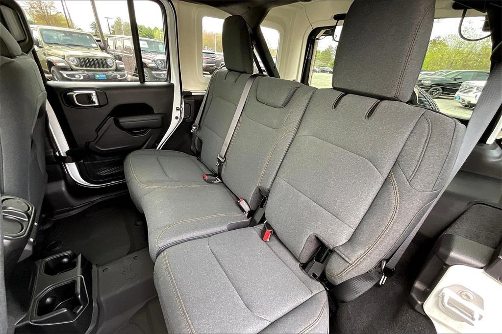 new 2025 Jeep Wrangler car, priced at $45,405