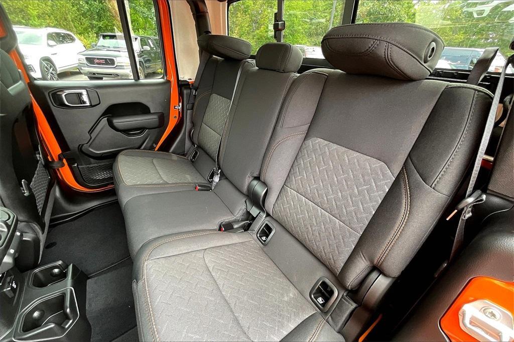 new 2025 Jeep Gladiator car, priced at $47,566