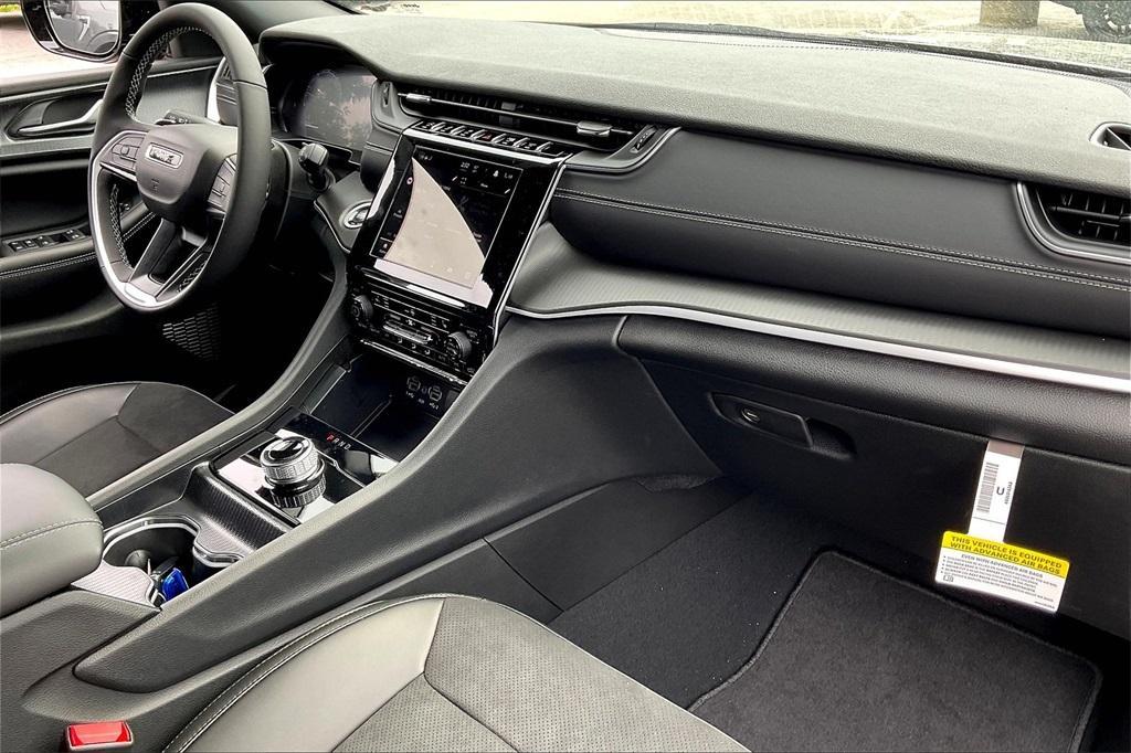 new 2025 Jeep Grand Cherokee L car, priced at $41,851