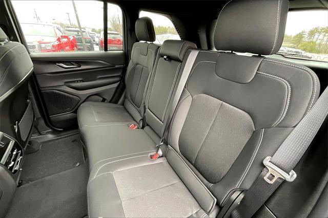 new 2025 Jeep Grand Cherokee car, priced at $41,425